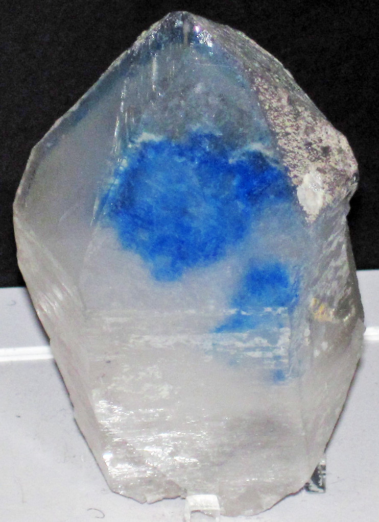 Quartz and Industrial Minerals in Cameroon: Trade Routes and Legal Supply Chains